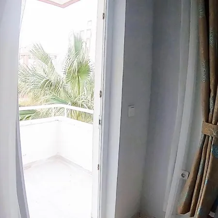 3 Bedhroom Near The Beach 아파트 *