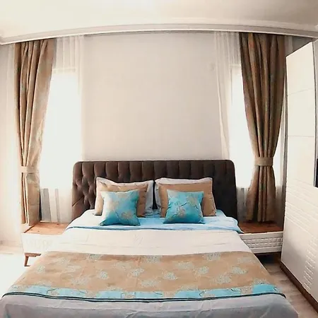 3 Bedhroom Near The Beach 아파트 안탈리아