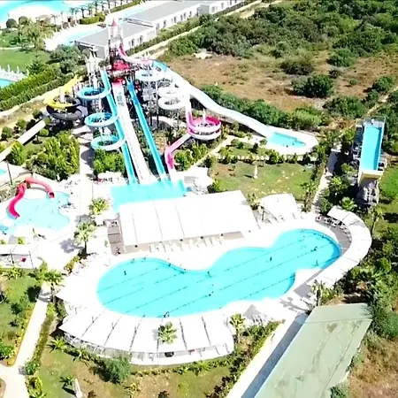 아파트 3 Bedhroom Near The Beach 안탈리아